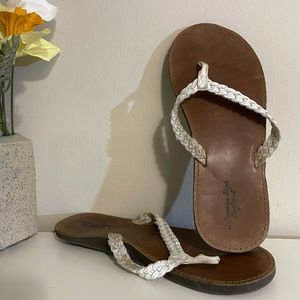 American Eagle Outfitters Leather Flip Flop Women’s 10